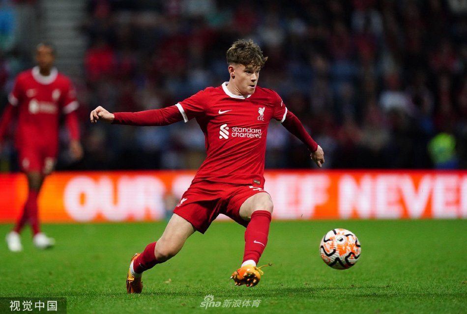 更展示了中 更展示了中